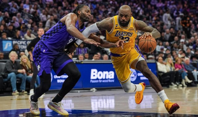 詹姆斯22+4，湖人完败国王！威少暴走，东契奇创NBA历史第1神迹