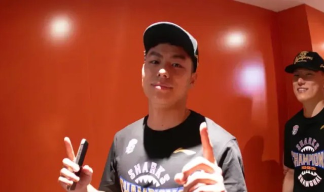 开云体育-李添荣：夺冠时刻哭了&amp;amp;幸福的眼泪，夺冠是球队每个人的功劳